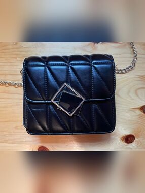 Black Quilted Women’s Crossbody Bag with Silver Accent